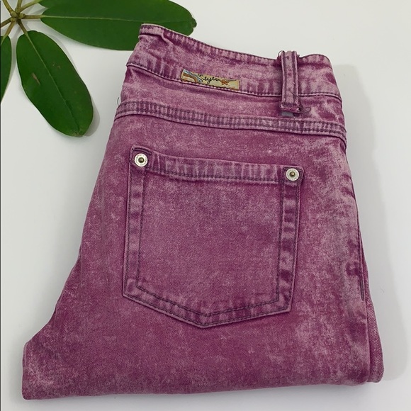 TYTE | Skinny Pink Acid Wash Jeans - Picture 2 of 8